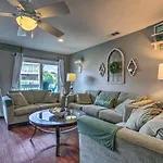 Sandpiper Cove Escape On Canal - Walk To Beach!