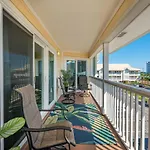 200 Yds To Private Gated Beach Access- 3Br-2Ba- Quiet Location In The Heart Of Destin!