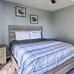Destin Apt With Pool Access In Indian Lake!