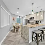 Crystal Village II 6B - Close To The Beach 2Bd 2Ba