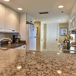 Destin Towers 111 - Beach Front 2 Bedroom Condo In Destin