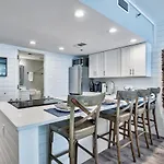 East Pass Towers 111 - Fabulous Studio On Holiday Isle