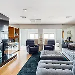 Navigator\'S Nest At Green Reef Townhomes