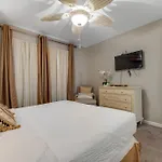 Dolphin Run At Green Reef Townhomes