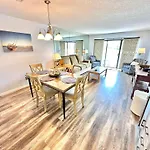 914 Harbour Point