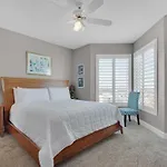 Jade East Towers 1050 By Newman-Dailey