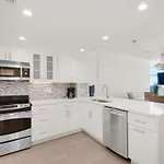 Jade East Towers 1720 By Newman-Dailey