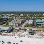 Private Beach With Seasonal Chair Service And Heated Pool