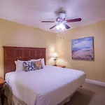 Charming Harborwalk Vacation Rental