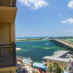 Charming Harborwalk Vacation Rental