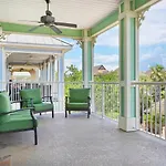 Splish Splash Pet Friendly Pool View
