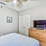 Sterling Shores Penthouse 6