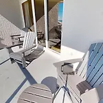 Beachside II 4303