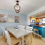 Beachside II 4303