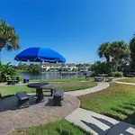 1055-Shoreline Towers