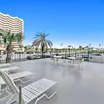 Emerald Towers 0302