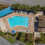 Seascape Lakefront Villas 121- Uncorked