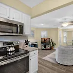 Aloha Cottage