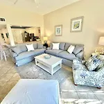 5109 Beachwalk
