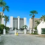 Emerald Towers 0406