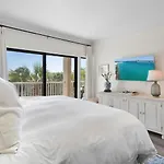 2 Bed Destin Condo Private Beach Access Laundry Fitness Game Room