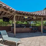 The Bluefin - Luxury Beach Home!
