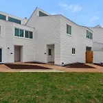 Shoreline Towers Townhouse 4-3