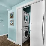 Shoreline Towers 1073