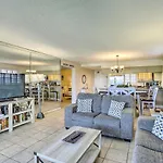 Miramar Beach Retreat - Beachfront And Poolside