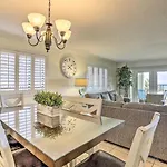 Miramar Beach Retreat - Beachfront And Poolside