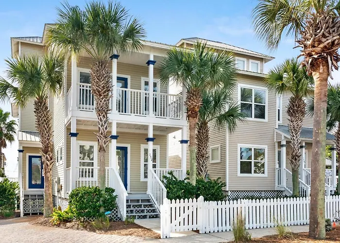3-Story Retreat Home, Walk To Beach, Gulf Views, Free Wifi!