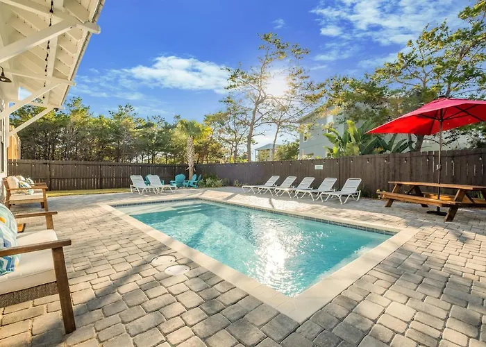 Walk2Beach, Private Htd Pool, Firepit, Arcade, 5-6 Cars