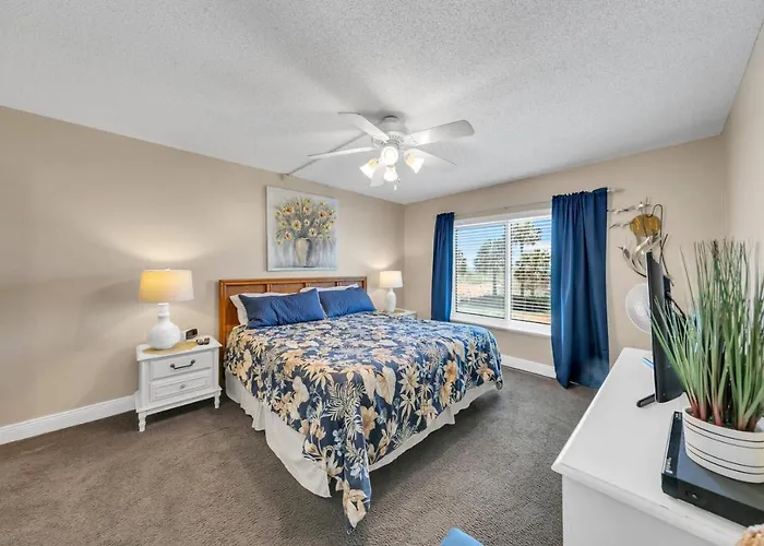 Destin On The Gulf 205 - Updated Gulf Front Property With Free Beach Service
