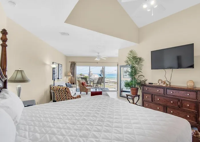Beach Pointe 101