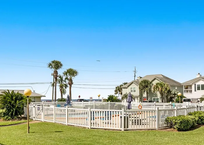 Tradewinds 17