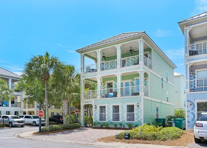 Splish Splash Pet Friendly Pool View
