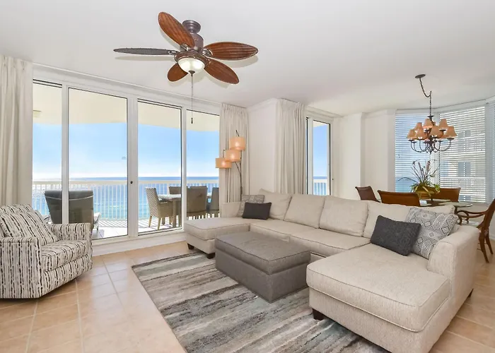 Silver Beach Towers E1006