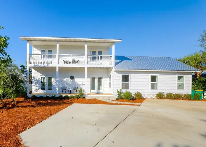 Cottages Of Crystal Beach: Clipper Cove