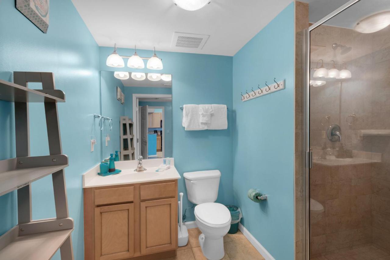 Palms #2613 Jr. 2br *