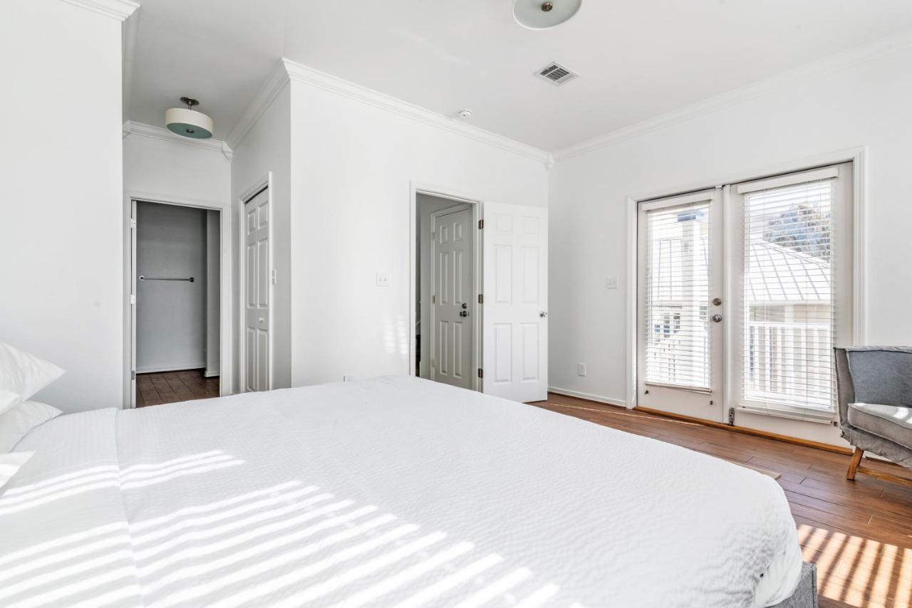 3-story Retreat Home, Walk To Beach, Gulf Views, Free Wifi!