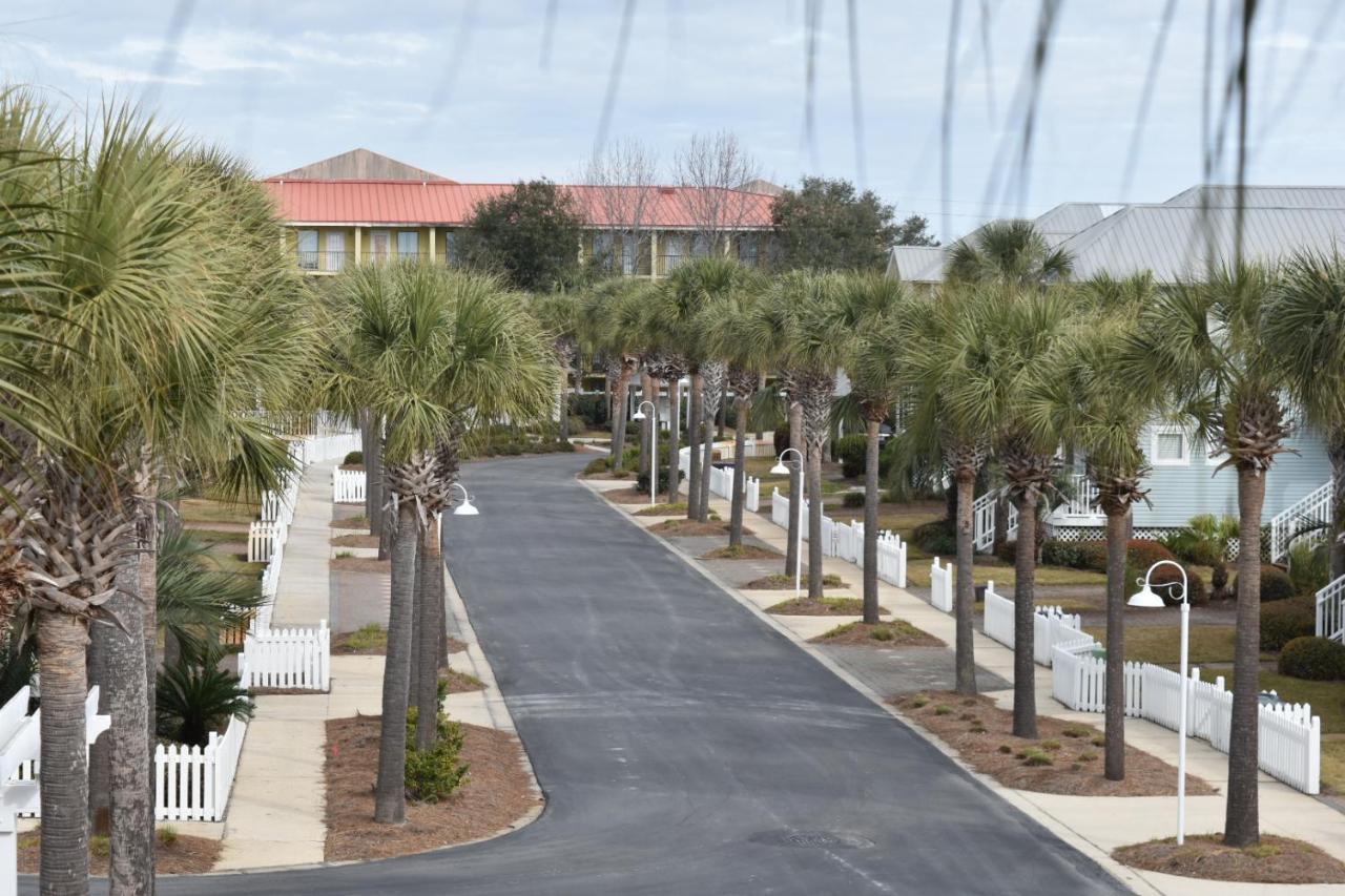 Holiday home 3-story Retreat Home, Walk To Beach, Gulf Views, Free Wifi! *