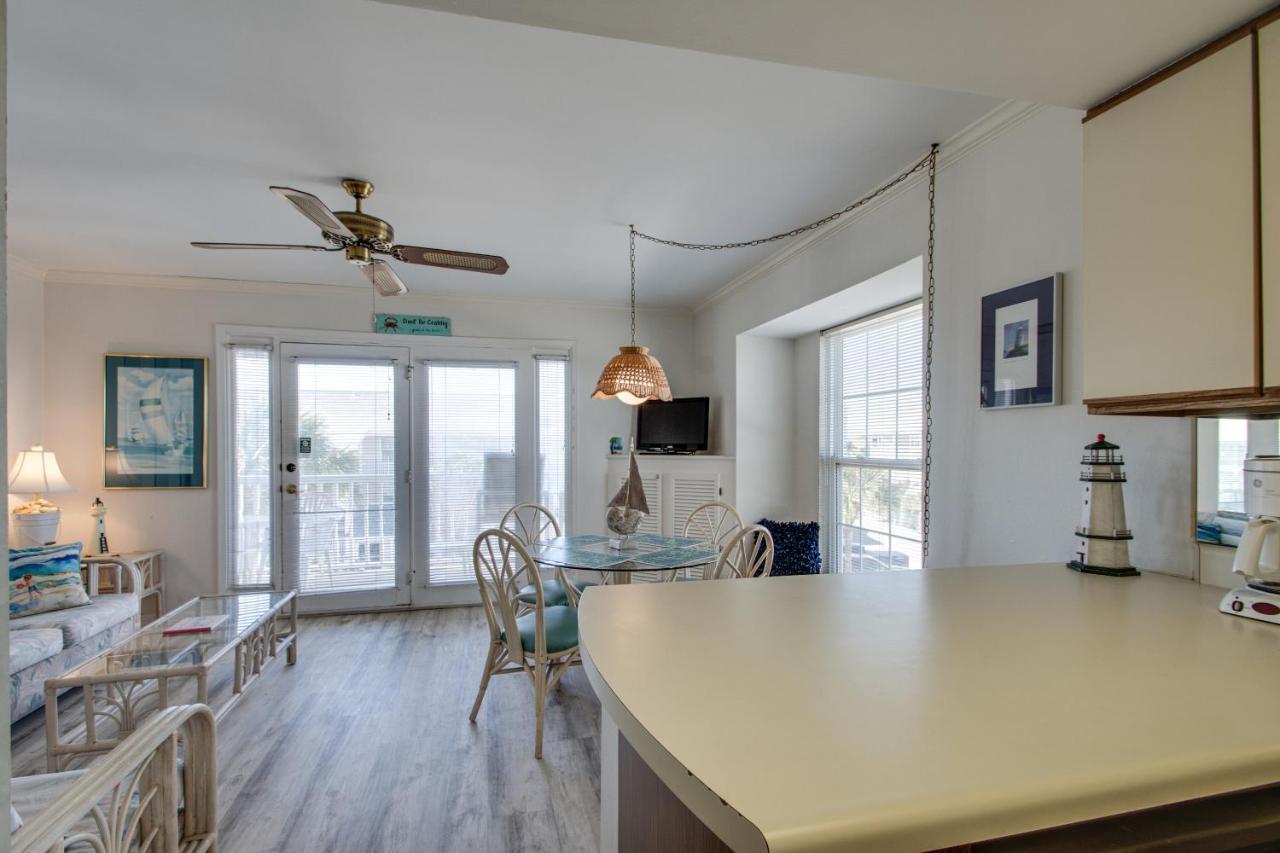 Summer Breeze 312 Apartment *