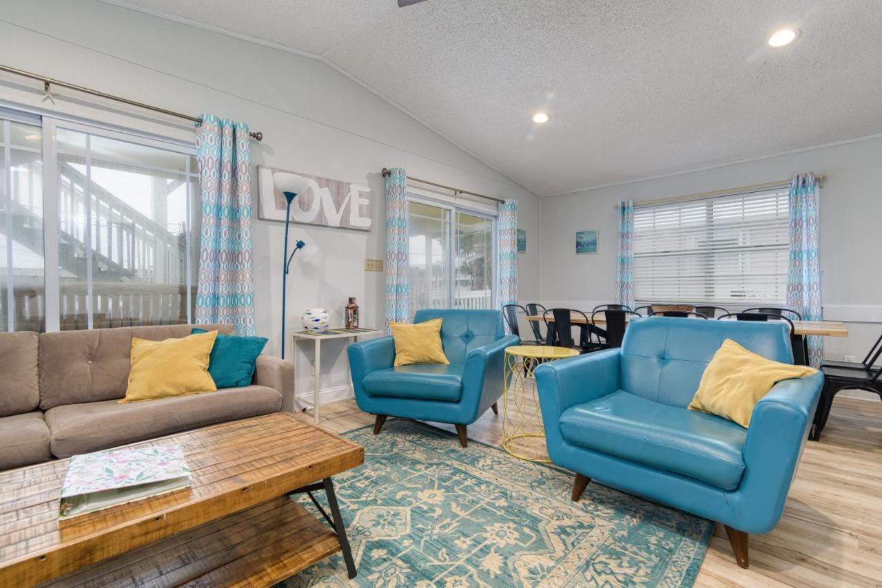 Zula Dreams: Beachfront Pet-friendly Retreat With Heated Pool