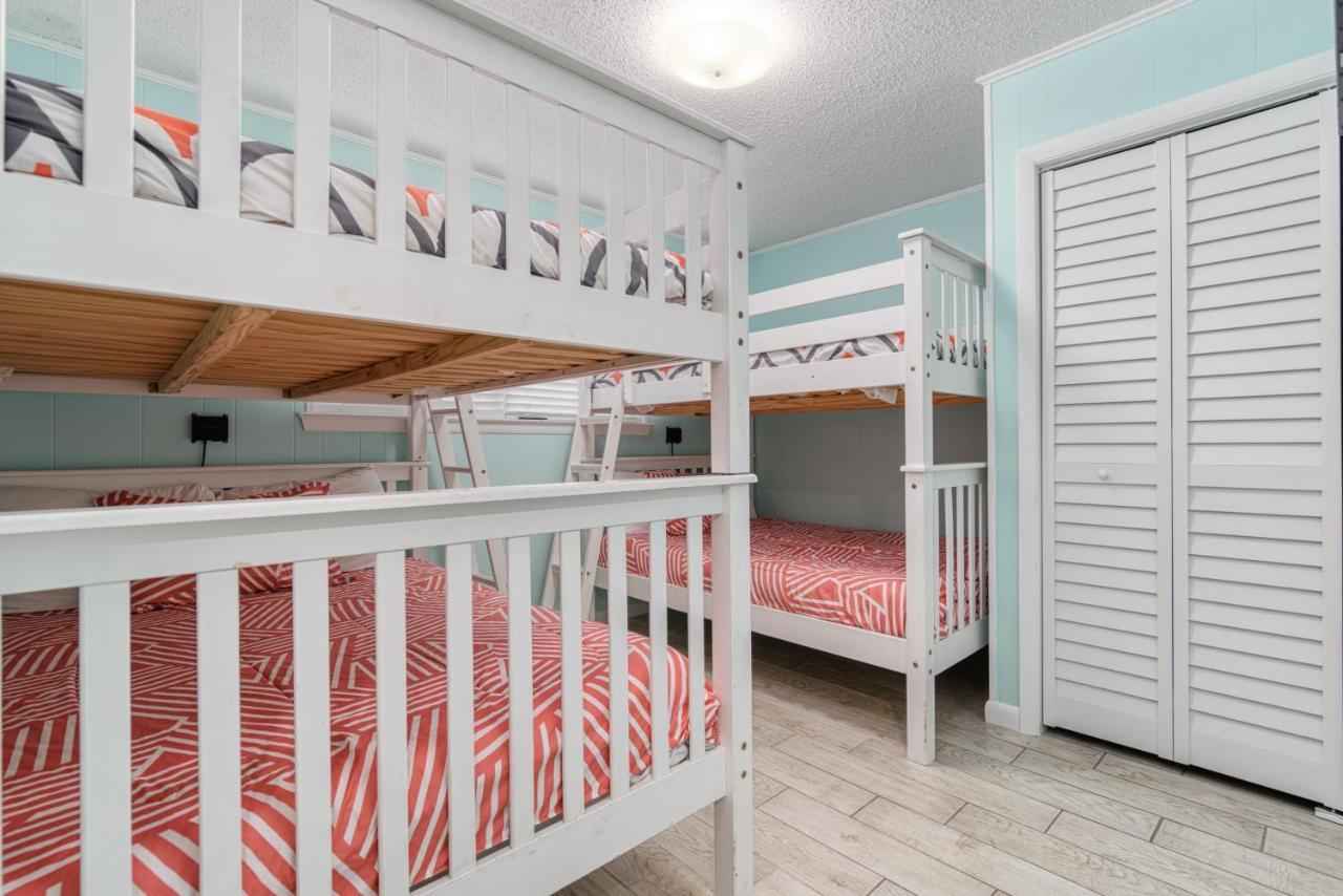 Holiday home Zula Dreams: Beachfront Pet-friendly Retreat With Heated Pool *