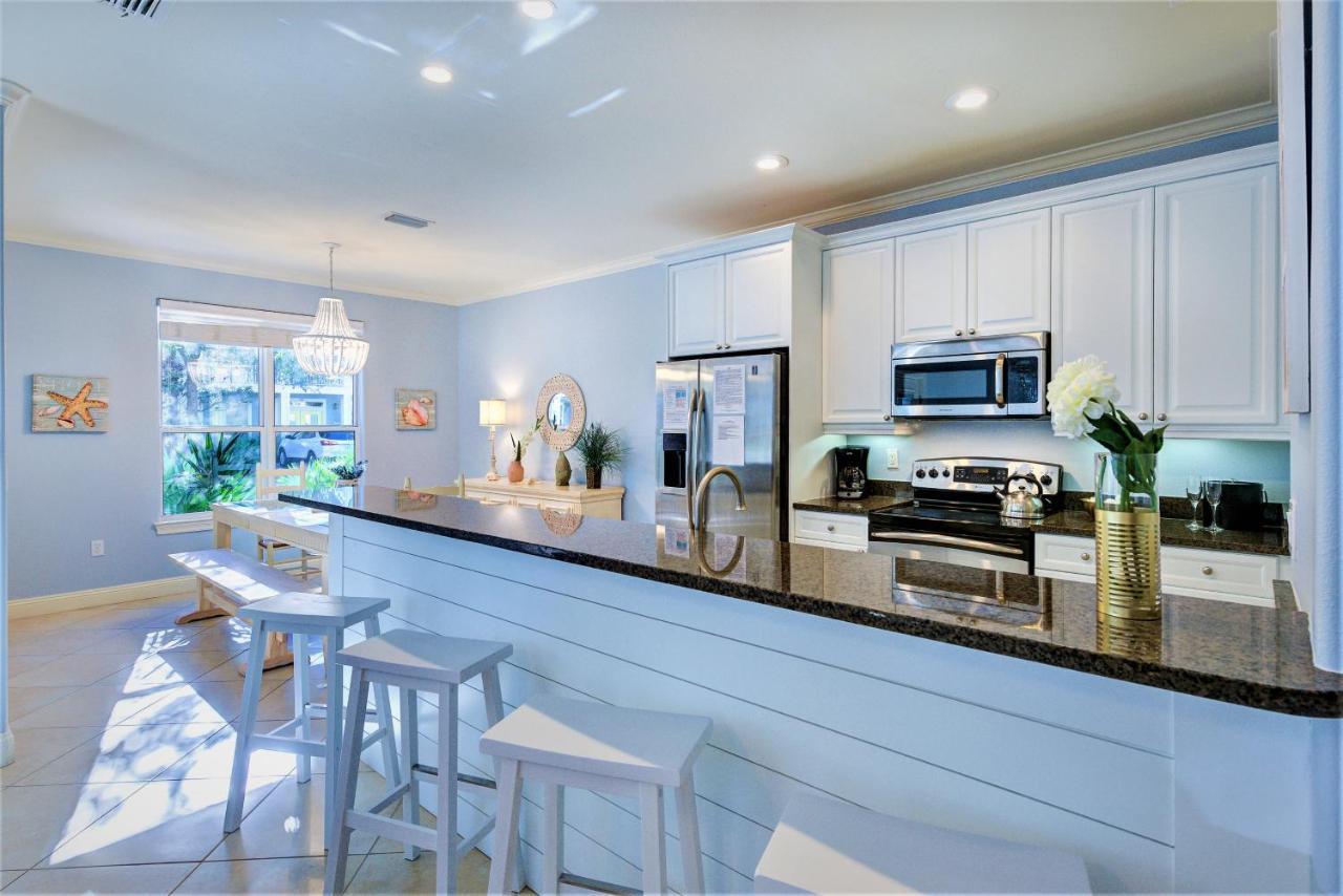 Seas The Dream At The Villages Of Crystal Holiday home Destin