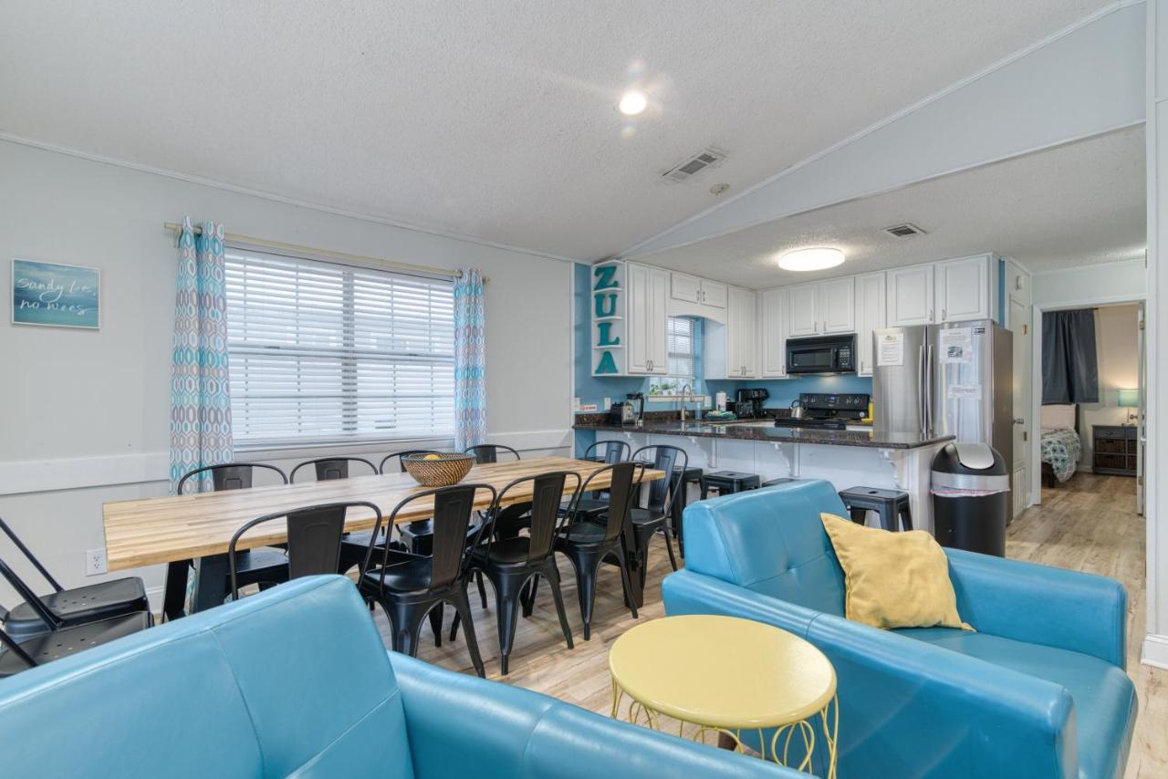 Zula Dreams: Beachfront Pet-friendly Retreat With Heated Pool