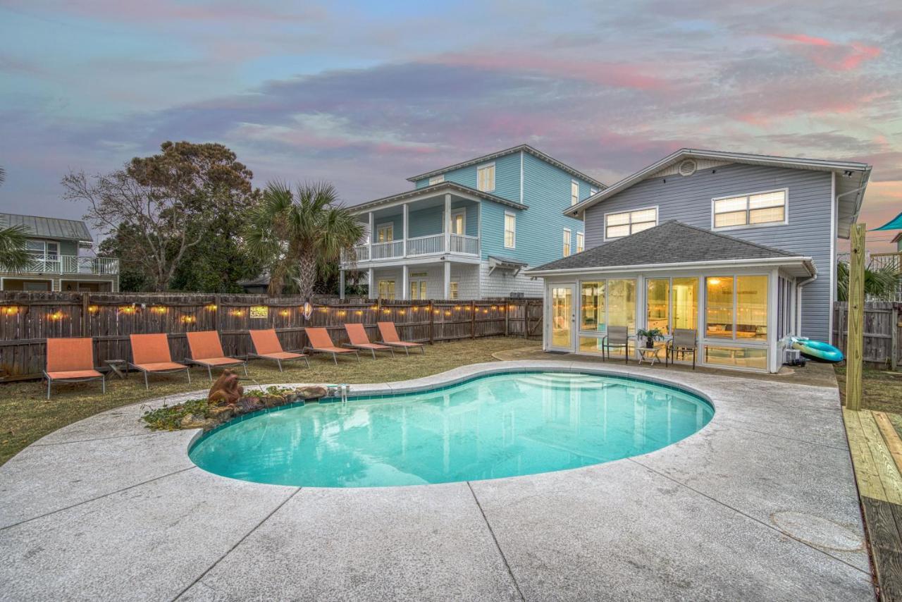 Zula Dreams: Beachfront Pet-friendly Retreat With Heated Pool