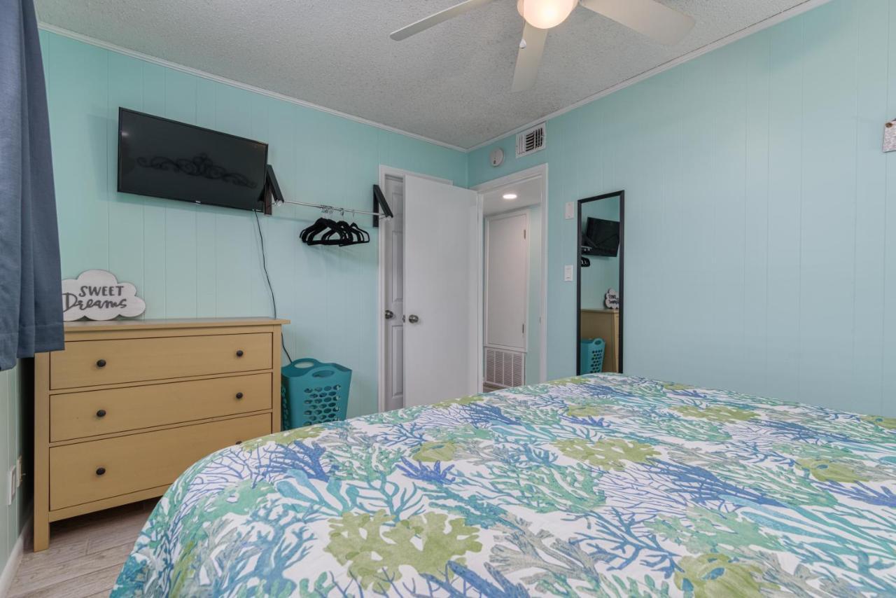 Zula Dreams: Beachfront Pet-friendly Retreat With Heated Pool Holiday home