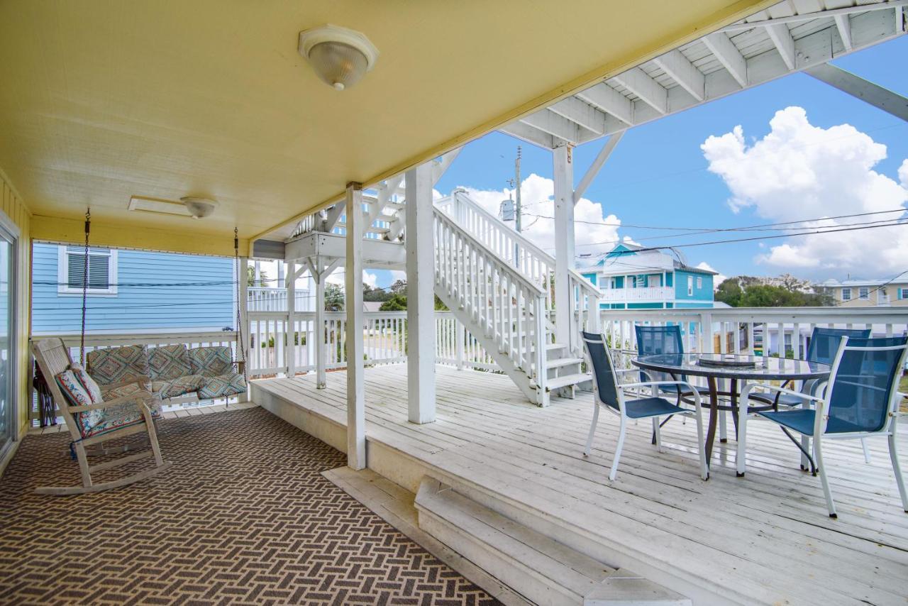 Zula Dreams: Beachfront Pet-friendly Retreat With Heated Pool Holiday home *
