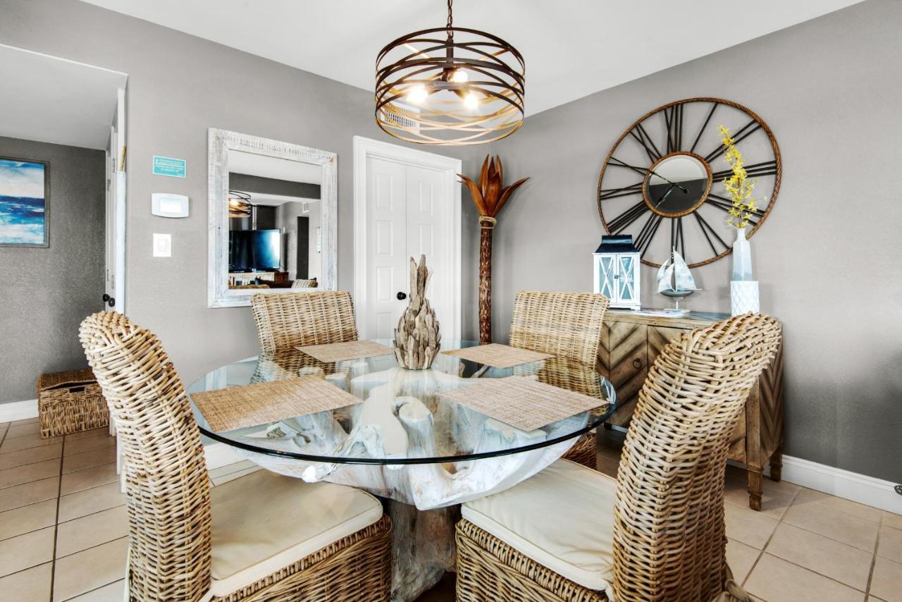 Shoreline Towers 3021 Apartment *